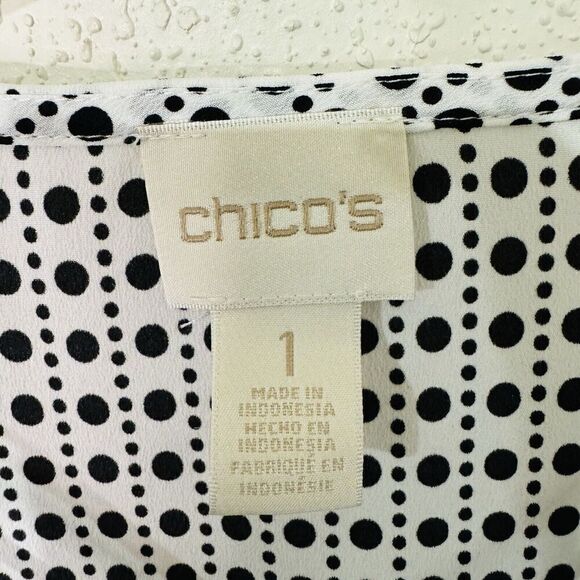 Chicos Women Mixed Print Criss Cross V Neck Top Bell Sleeve Size 1 - Picture 4 of 6